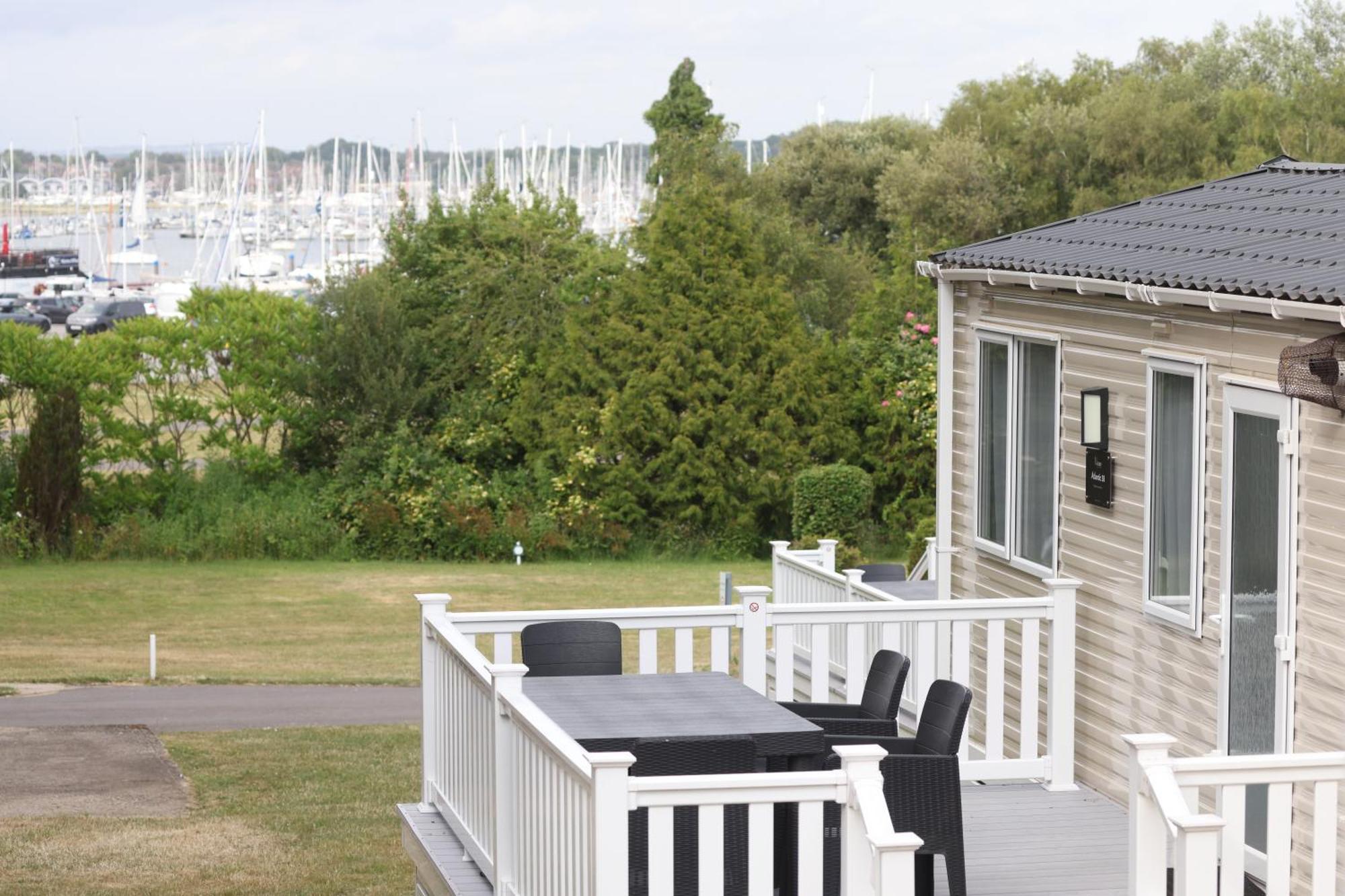 Mercury Yacht Harbour And Holiday Park Bursledon Dış mekan fotoğraf