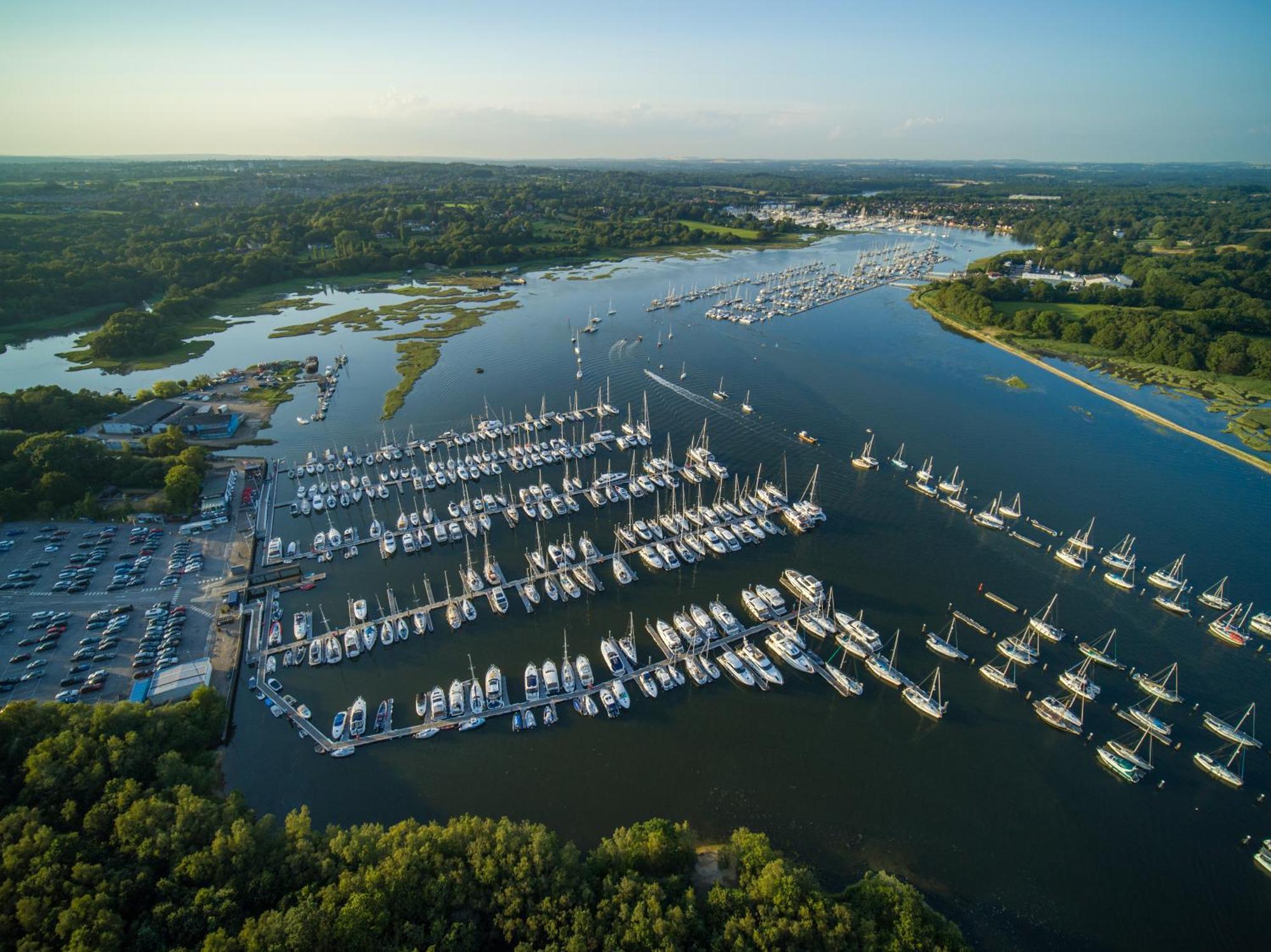 Mercury Yacht Harbour And Holiday Park Bursledon Dış mekan fotoğraf