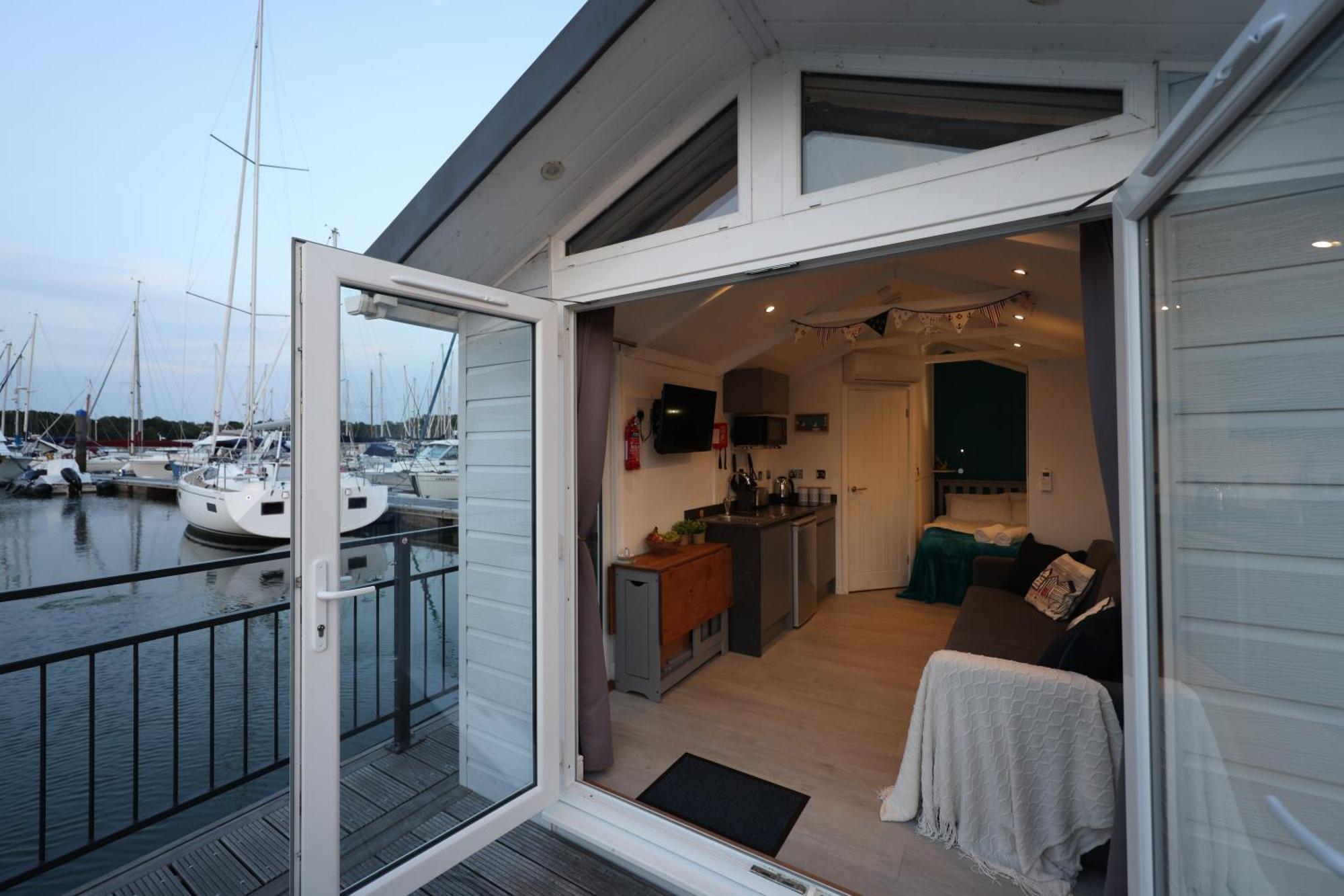 Mercury Yacht Harbour And Holiday Park Bursledon Dış mekan fotoğraf